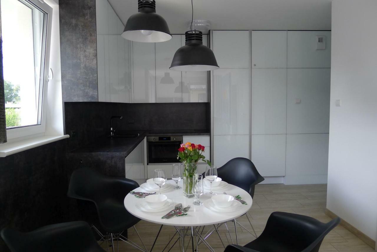Impresja 42 Apartament Z Garazem Kołobrzeg Buitenkant foto
