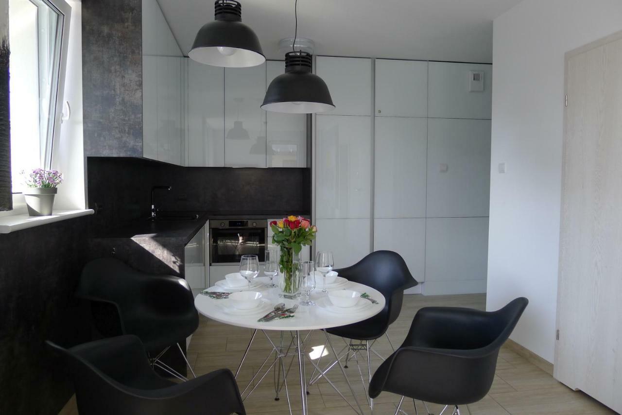 Impresja 42 Apartament Z Garazem Kołobrzeg Buitenkant foto