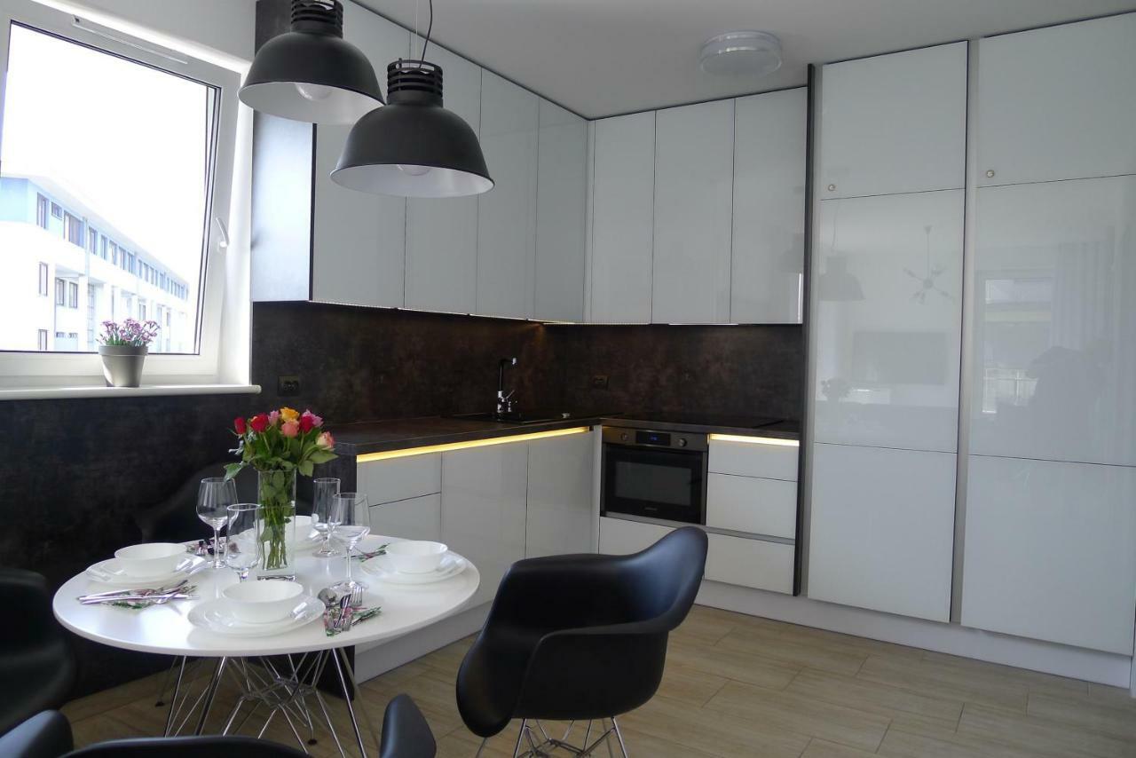 Impresja 42 Apartament Z Garazem Kołobrzeg Buitenkant foto