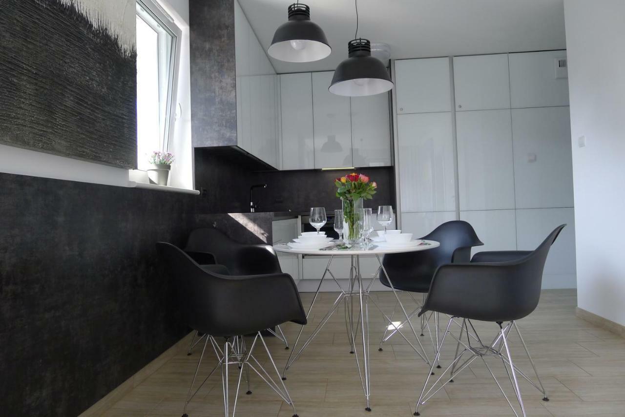 Impresja 42 Apartament Z Garazem Kołobrzeg Buitenkant foto