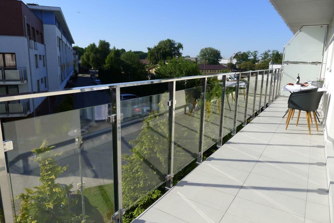 Impresja 42 Apartament Z Garazem Kołobrzeg Buitenkant foto