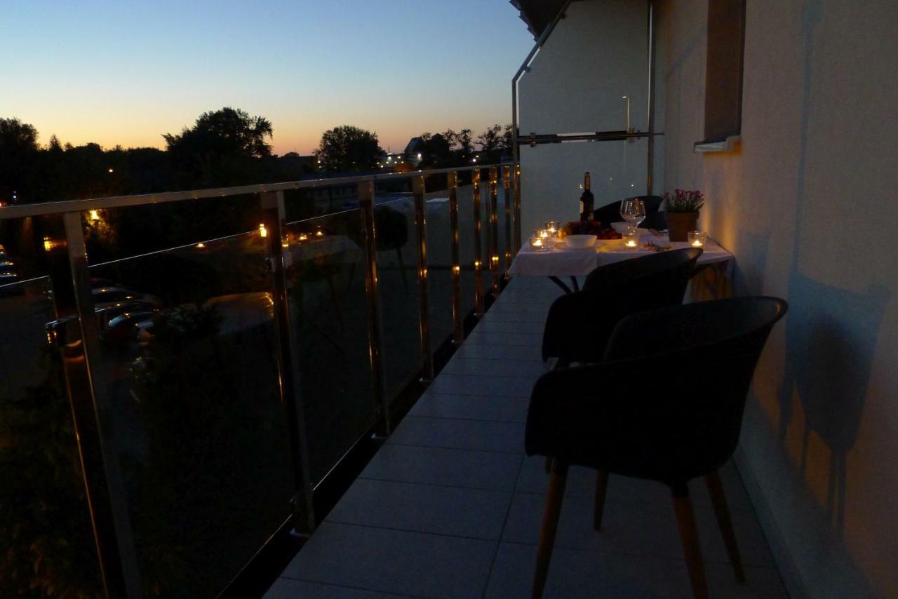 Impresja 42 Apartament Z Garazem Kołobrzeg Buitenkant foto