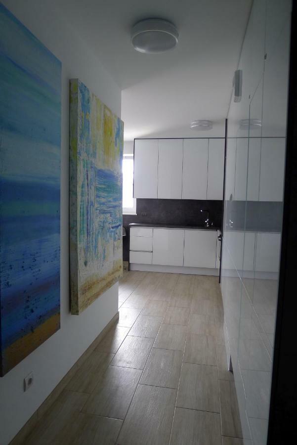 Impresja 42 Apartament Z Garazem Kołobrzeg Buitenkant foto